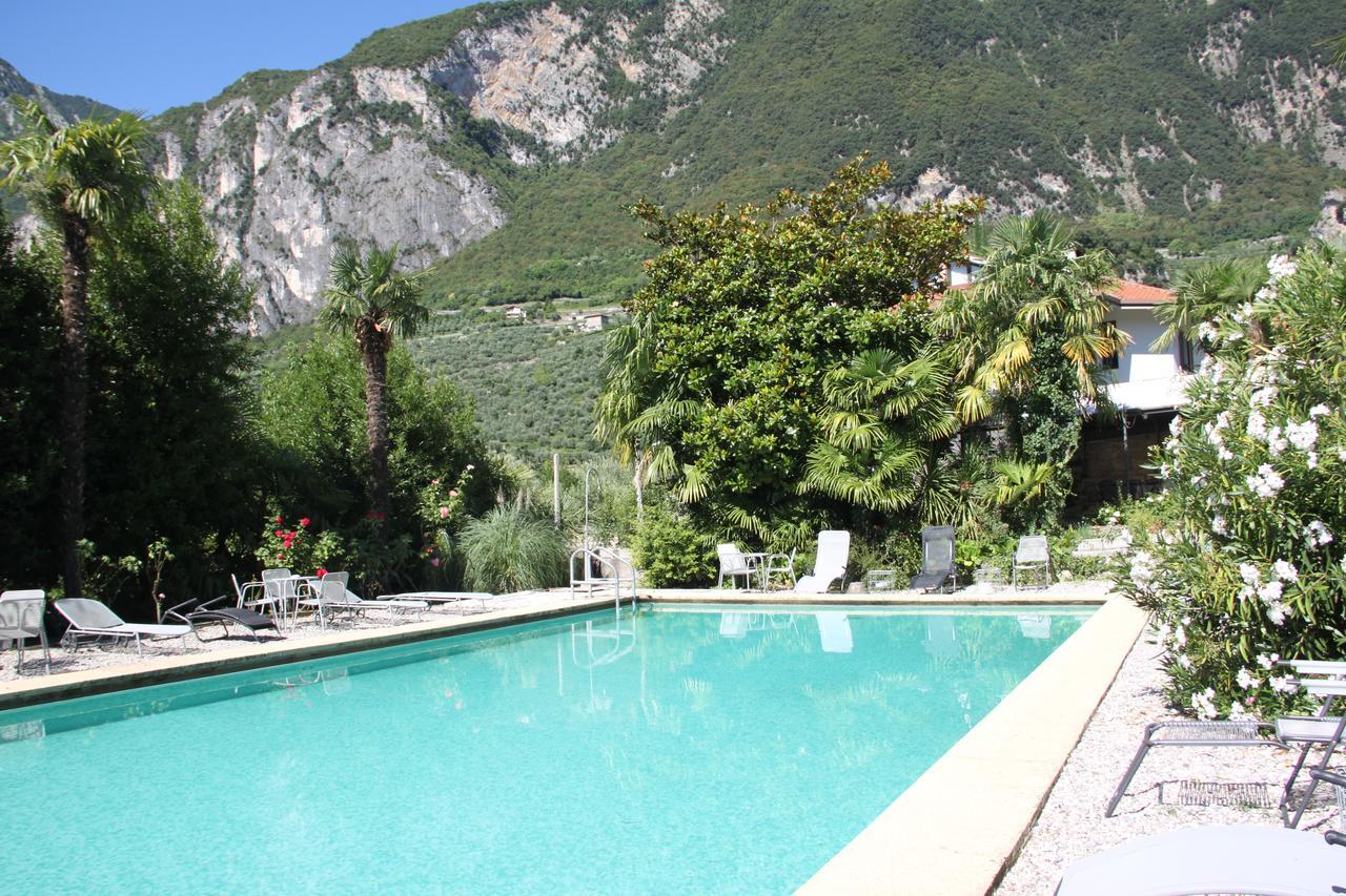 Albergo Garni Villa Moretti Riva del Garda Exterior foto